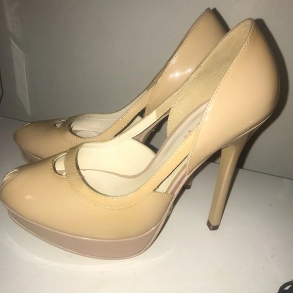 High heels - Picture 2 of 4